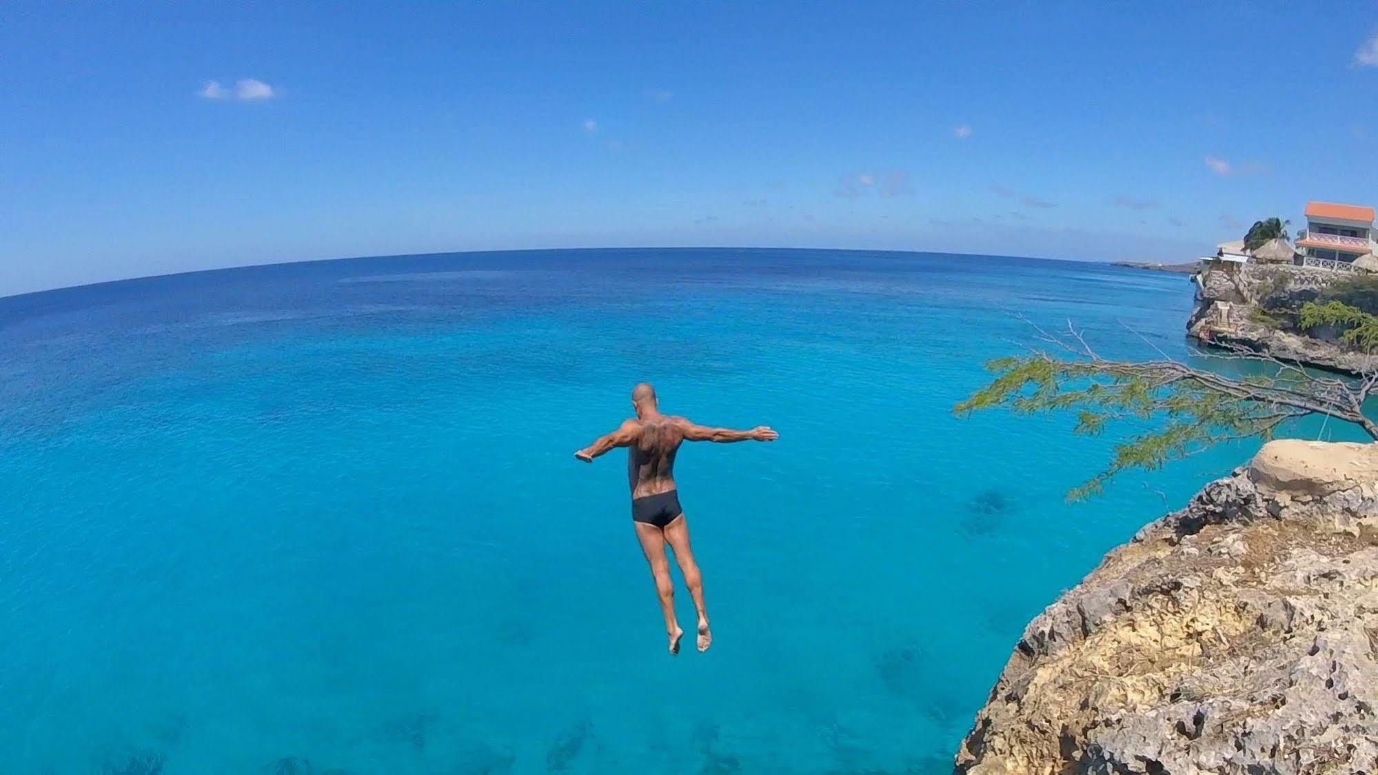Lagun Blou Dive And Beach Resort Exteriör bild