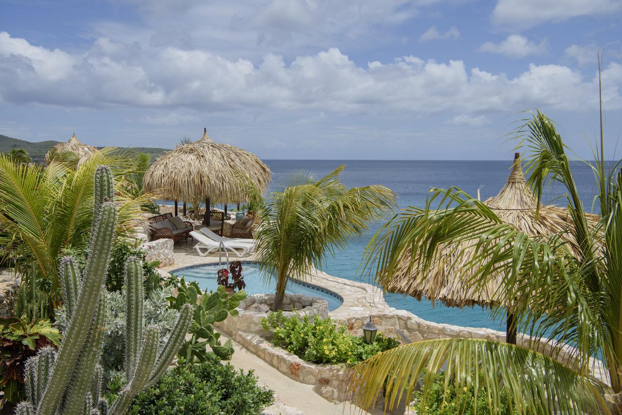 Lagun Blou Dive And Beach Resort Exteriör bild